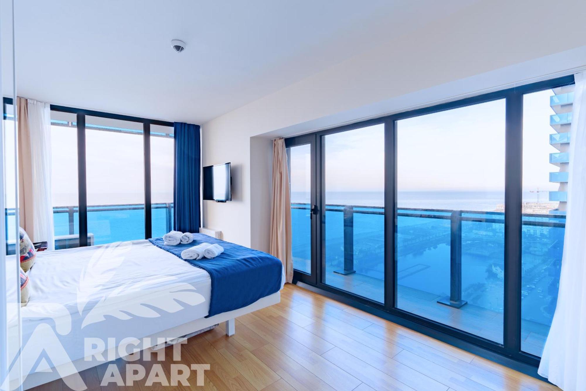Orbi City Hotel Sea View Batumi Esterno foto