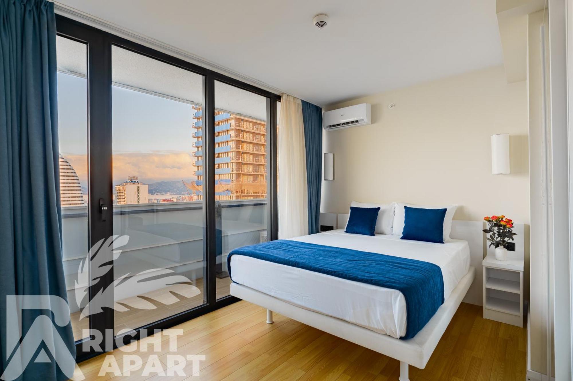 Orbi City Hotel Sea View Batumi Esterno foto