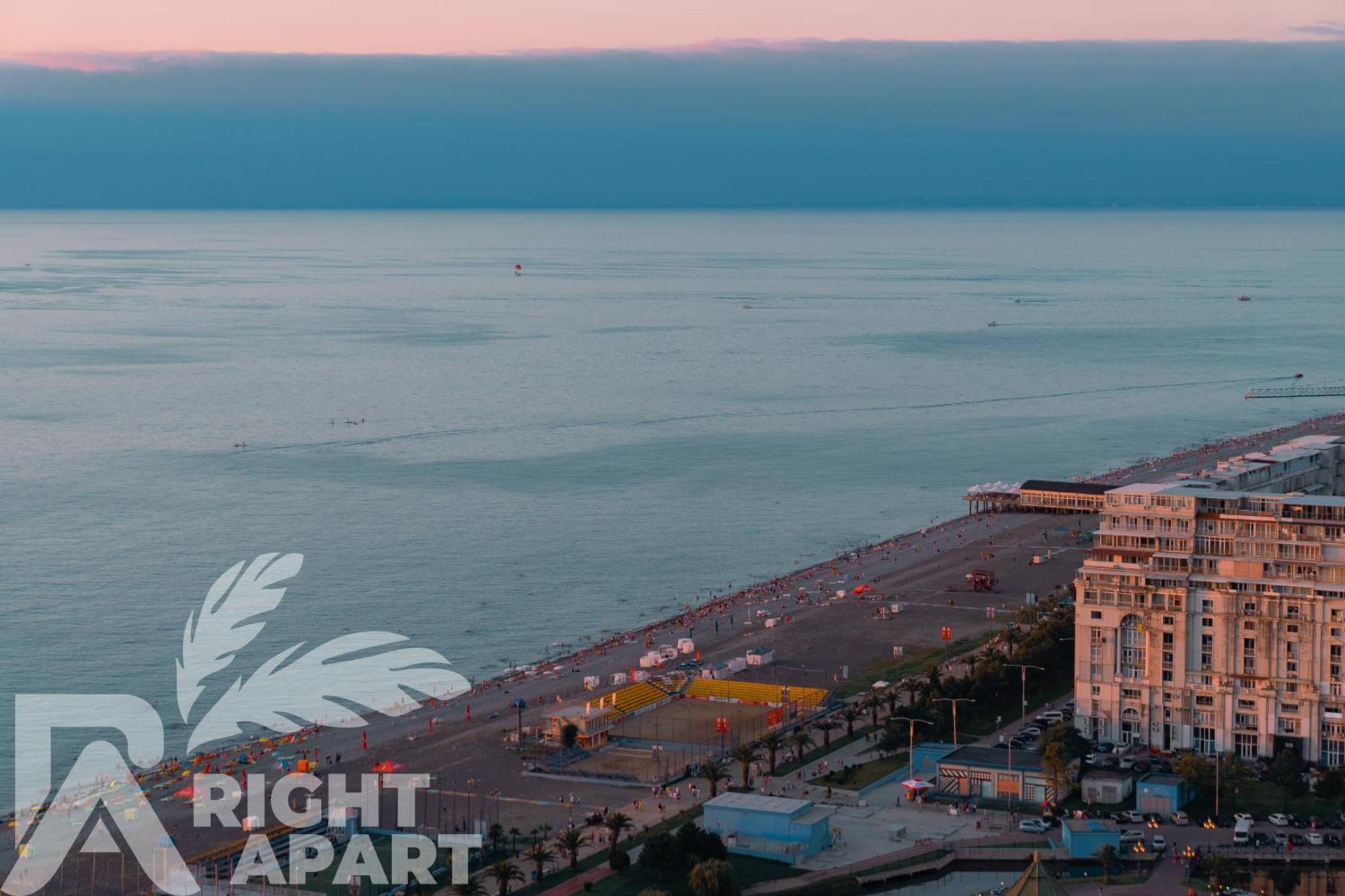 Orbi City Hotel Sea View Batumi Esterno foto