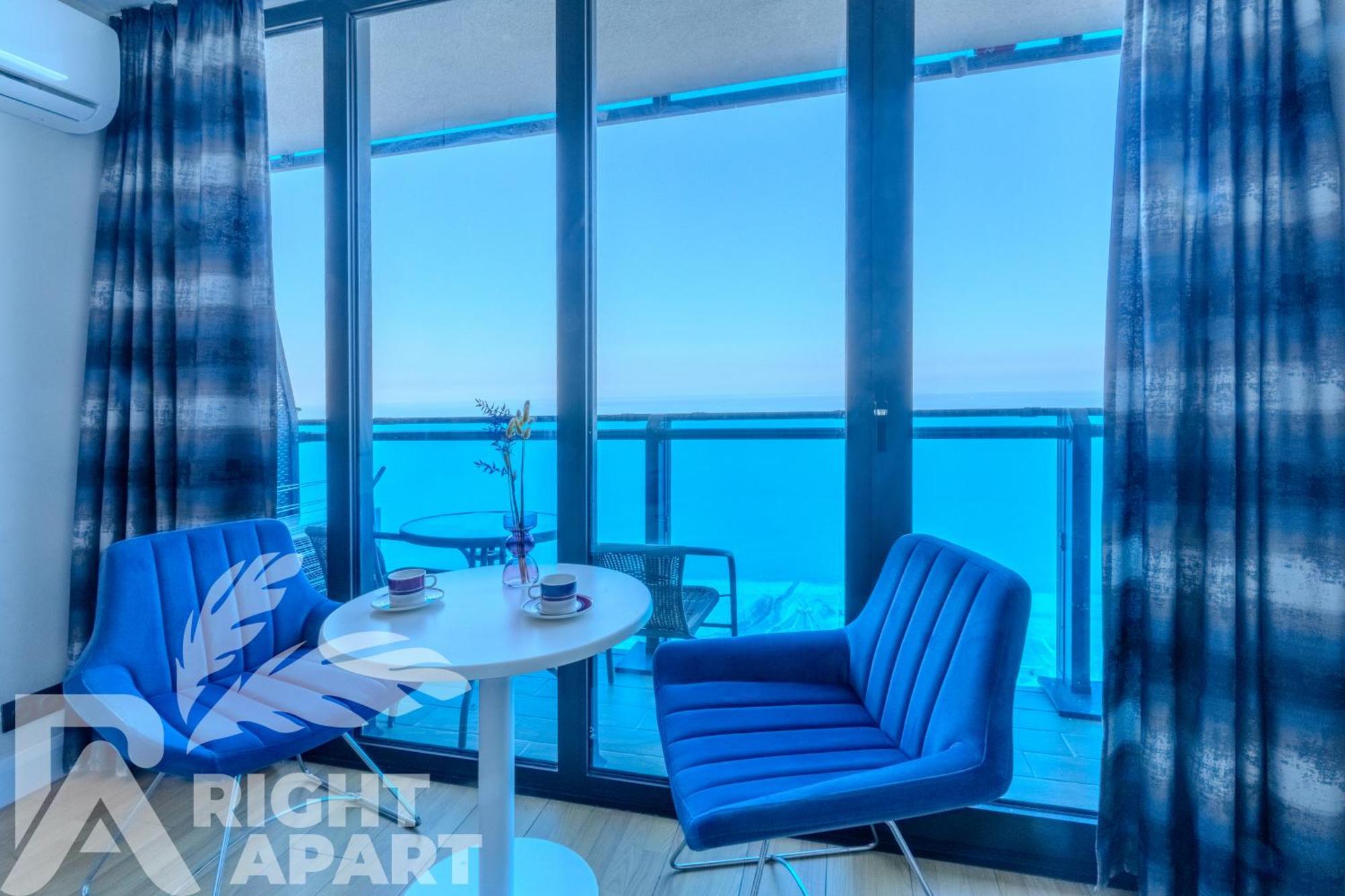 Orbi City Hotel Sea View Batumi Esterno foto
